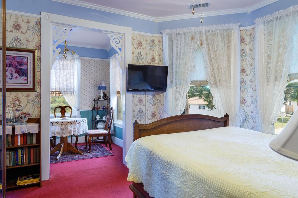 Roseberry House Bed And Breakfast Susanville Exteriör bild