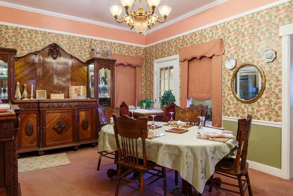 Roseberry House Bed And Breakfast Susanville Exteriör bild